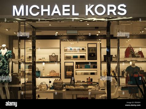 galeria krakowska michael kors|Sklepy .